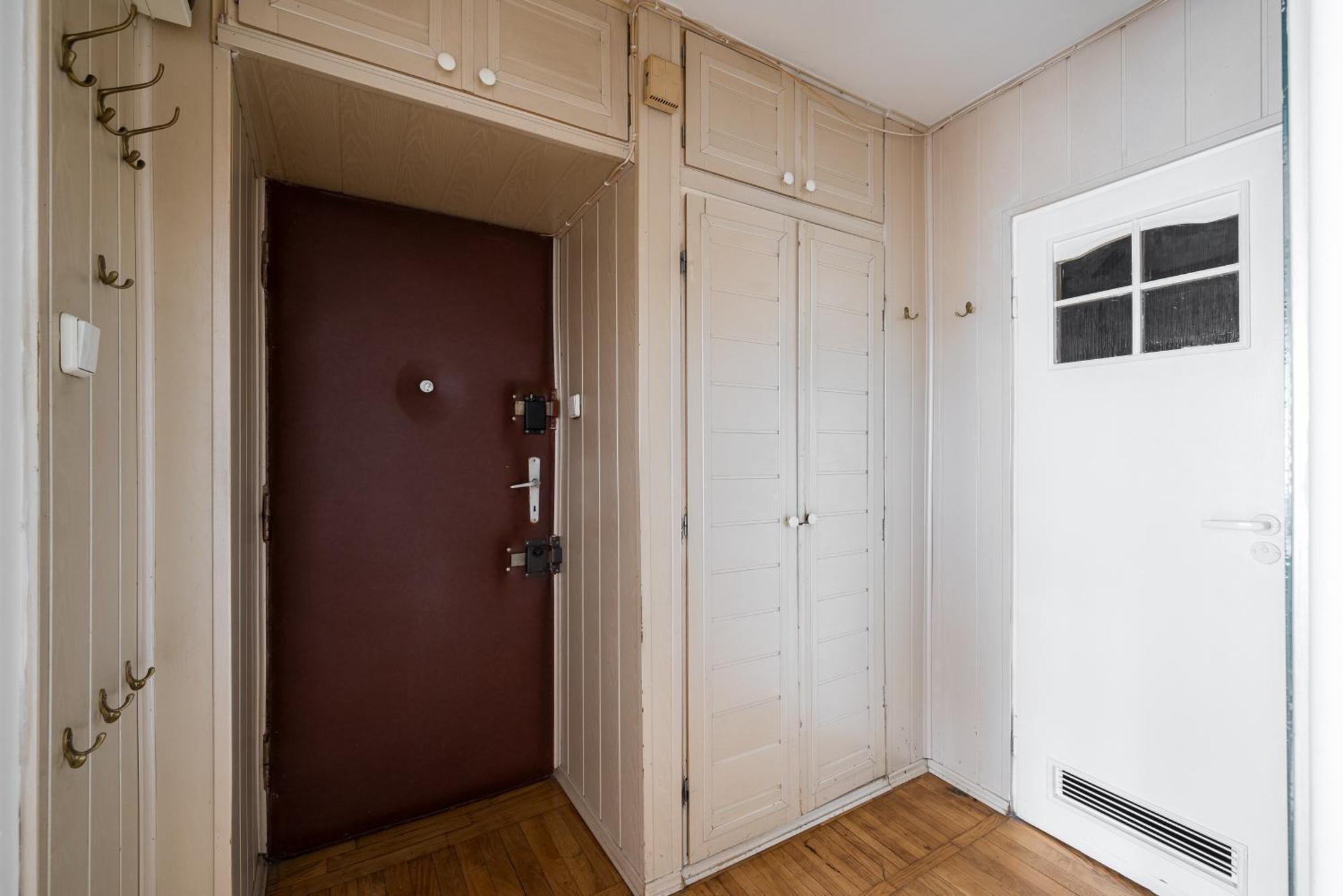 Wola Mila Standard Apartment Warschau